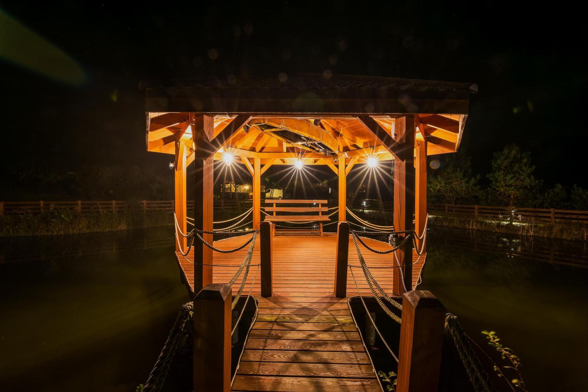 Glamping Pod Gwiazdami Pietrusza Wola Ξενοδοχείο Εξωτερικό φωτογραφία